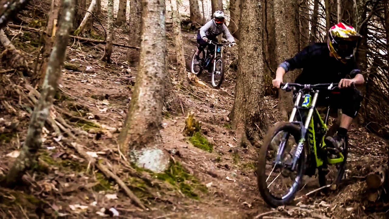 TOSPANN: Vincent Tupin prøver så godt han kan å holde følge med Julien Fournier i sveitsiske Champéry. TOSPANN: Vincent Tupin prøver så godt han kan å holde følge med Julien Fournier i sveitsiske Champéry.