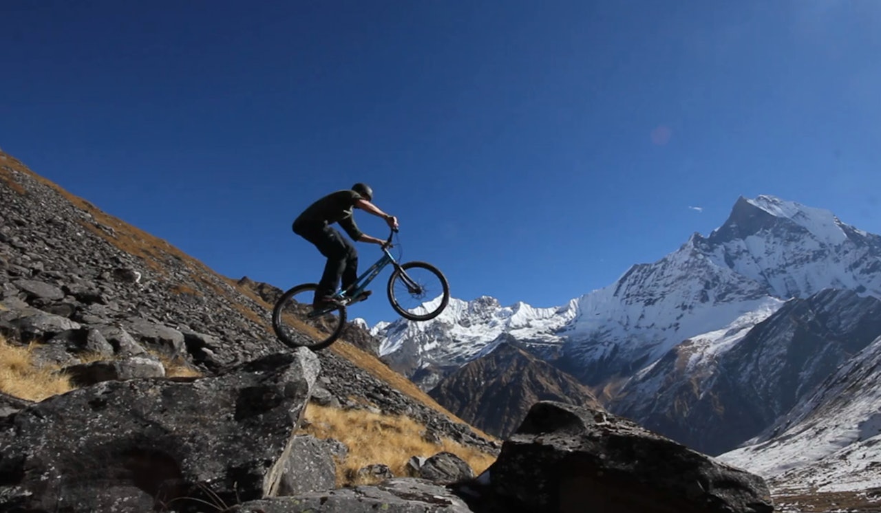 Storslåtte omgivelser: I Nepal fant Joachim Skjævestad omgivelser utenom det vanlige. Storslåtte omgivelser: I Nepal fant Joachim Skjævestad omgivelser utenom det vanlige.
