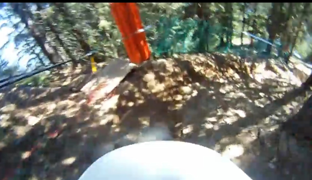 RÅ LØYPE: Isak Leivsson trives i bratthenget i Champery. Bli med på turen. RÅ LØYPE: Isak Leivsson trives i bratthenget i Champery. Bli med på turen.