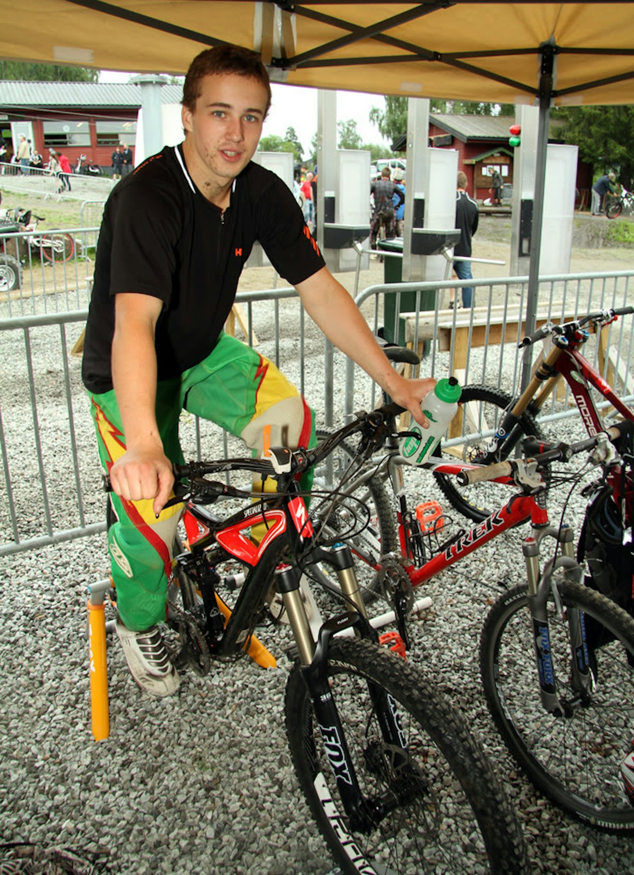 OPPVARMING: Terje Nylende har kjørt to hele dager i VM-løypen i Champery. OPPVARMING: Terje Nylende har kjørt to hele dager i VM-løypen i Champery.