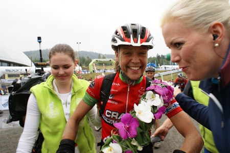 SUPERPIA: Det ble nok en gang finsk seier i dameklassen. Pia Sundstedt kom til mål i ensom majestet i Birken 2011 birken birkebeinerrittet