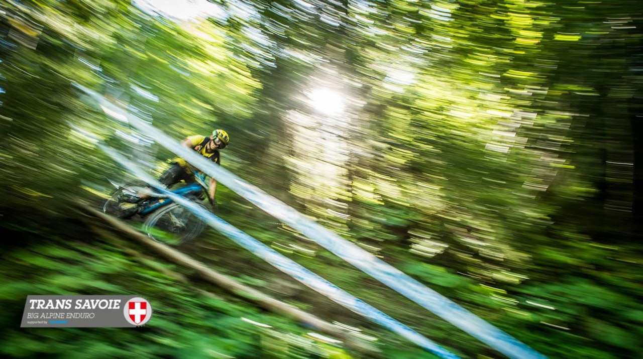 ENDURO! Trans Savoie er et enduroritt med stor E. Lange fartsprøver og høye fjell kjennetegner seksdagersrittet i de franske Alpene. John Ola Buøy tok en 12. plass i fjorårets ritt. ENDURO! Trans Savoie er et enduroritt med stor E. Lange fartsprøver og høye fjell kjennetegner seksdagersrittet i de franske Alpene. John Ola Buøy tok en 12. plass i fjorårets ritt.