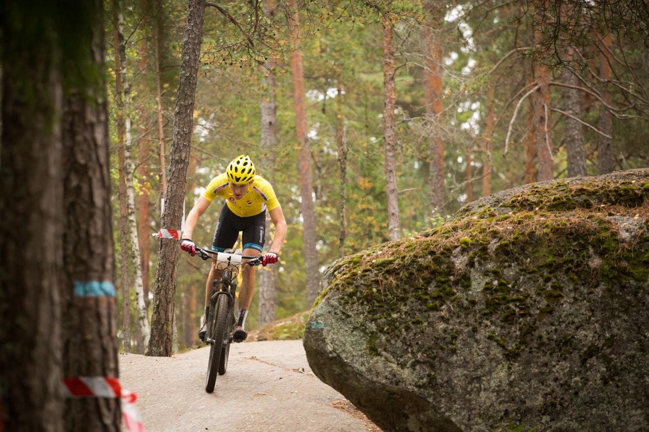 SIKRET SAMMENLAGTEN: Med seier i Skullerudrittet hanket Ola Kjøren inn sammenlagtseier i Norgescup rundbane 2014. Foto: Snorre Veggan SIKRET SAMMENLAGTEN: Med seier i Skullerudrittet hanket Ola Kjøren inn sammenlagtseier i Norgescup rundbane 2014. Foto: Snorre Veggan