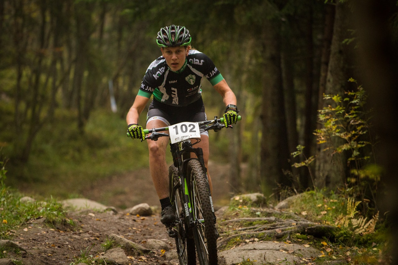 VANT SKULLERUDRITTET: Kajsa Snish vant dameklassen i Skullerudrittet, som var siste runde i Norgescup rundbane 2014. Foto: Snorre Veggan VANT SKULLERUDRITTET: Kajsa Snish vant dameklassen i Skullerudrittet, som var siste runde i Norgescup rundbane 2014. Foto: Snorre Veggan