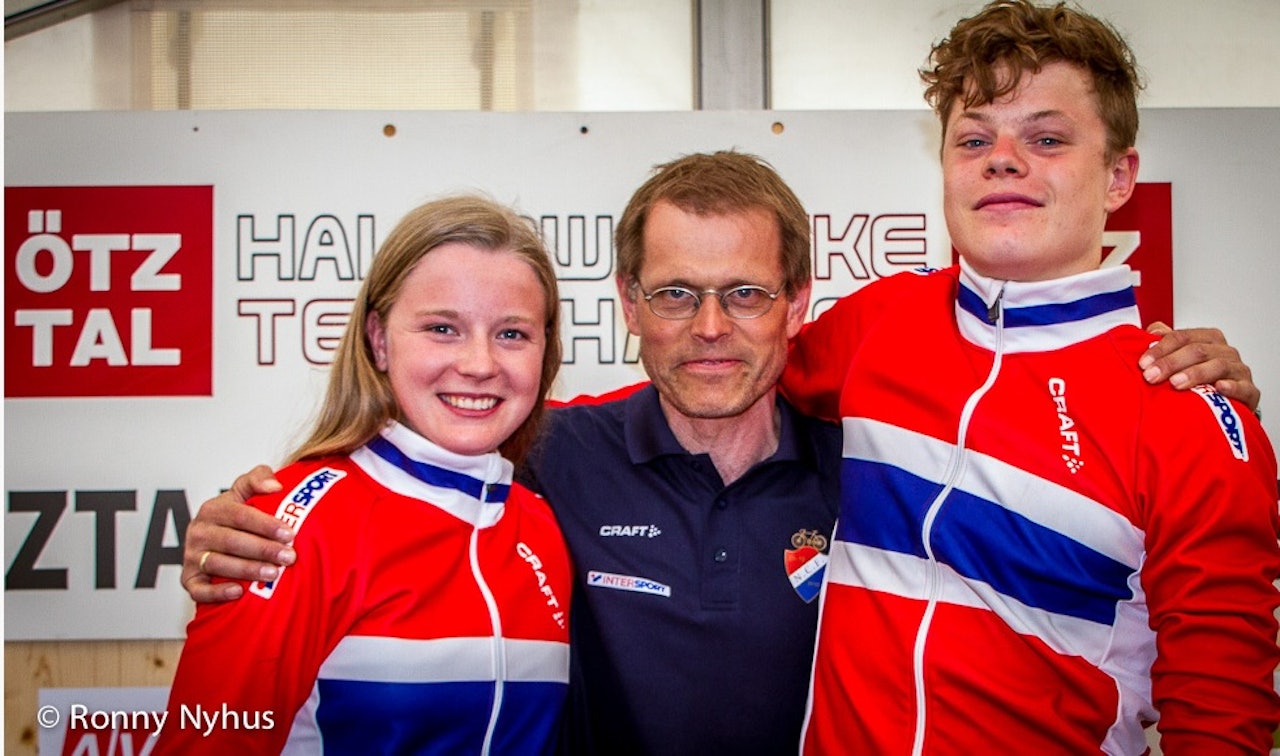 GODT LIKT: Utøverne liker Eddy som landslagssjef, men det er ikke et mål i seg selv. - Man skal ikke glatte dem med pelsen og skjemme dem bort, sier han. Foto Ronny Nyhus GODT LIKT: Utøverne liker Eddy som landslagssjef, men det er ikke et mål i seg selv. - Man skal ikke glatte dem med pelsen og skjemme dem bort, sier han. Foto Ronny Nyhus