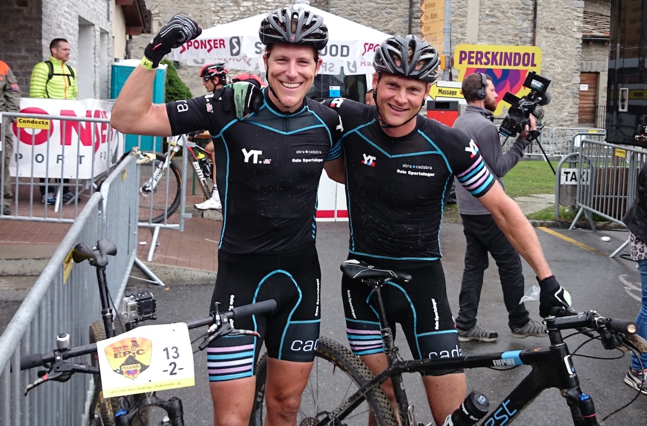 OVER ALL FORVENTNING: Sven Kilander og Jo Nordskar har knepet seg inn blant de 10 beste herrelagene sammenlagt i Swiss Epic 2014. Foto: Fredrik Lingvall OVER ALL FORVENTNING: Sven Kilander og Jo Nordskar har knepet seg inn blant de 10 beste herrelagene sammenlagt i Swiss Epic 2014. Foto: Fredrik Lingvall