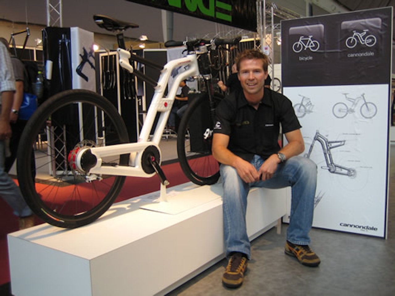 ON: Den sammenleggbare konseptsykkelen ble vist på Eurobike 07. Foto: Cannondale.com ON: Den sammenleggbare konseptsykkelen ble vist på Eurobike 07. Foto: Cannondale.com