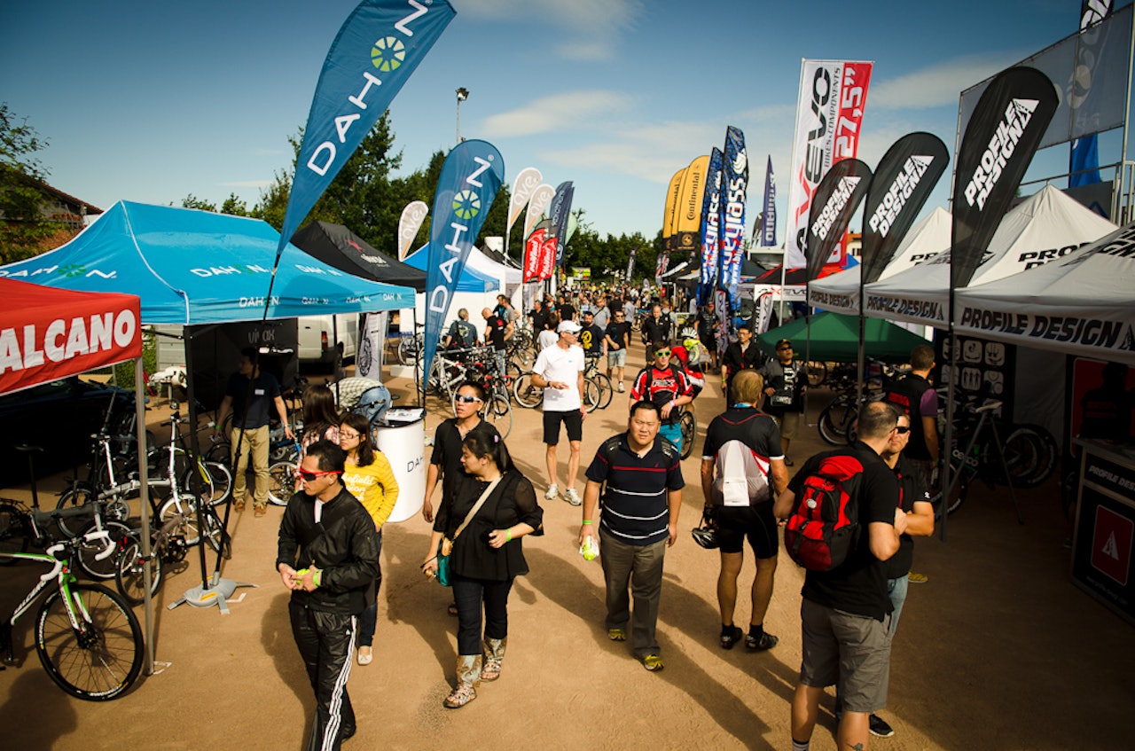 FOLKSOMT: Demodagen var full av både journalister og forhandlere. FOLKSOMT: Demodagen var full av både journalister og forhandlere.