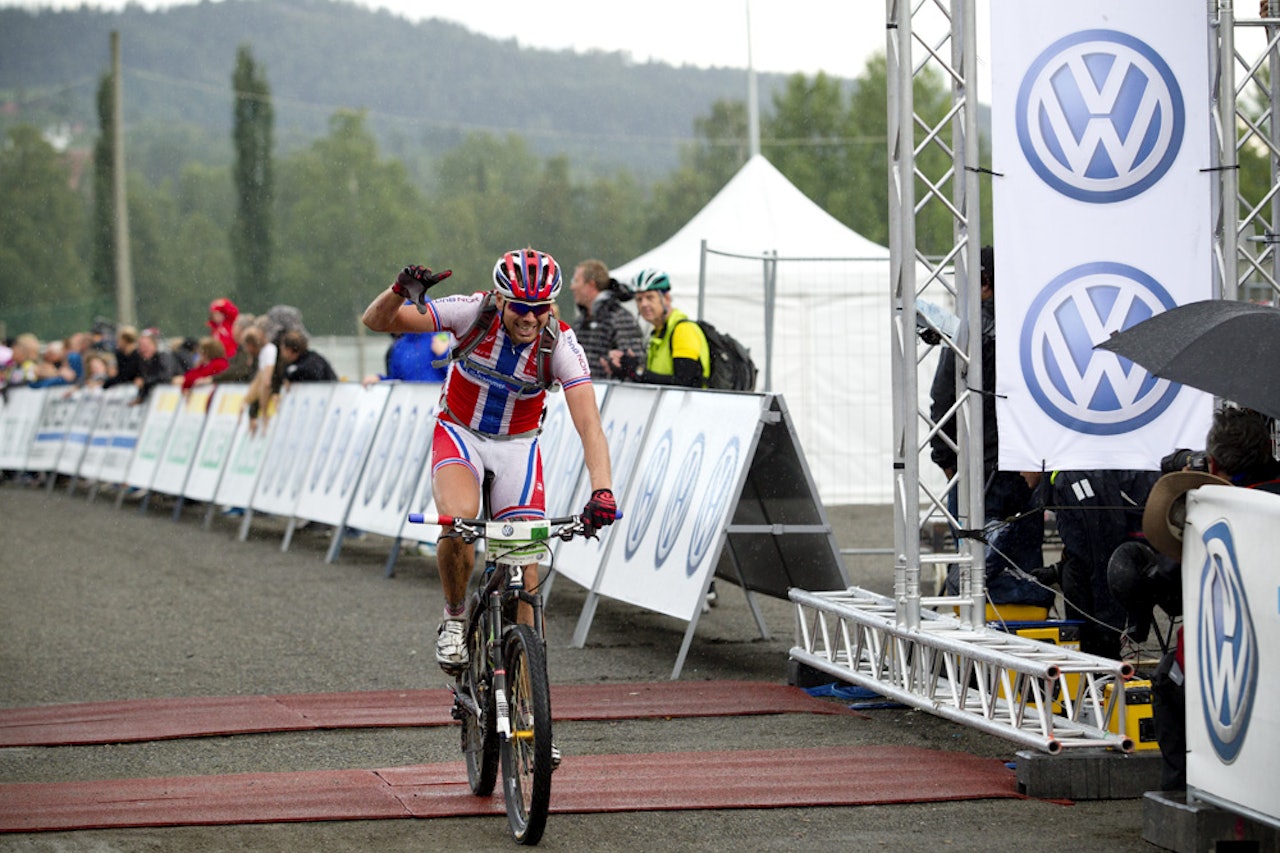 FORTJENT: Den fysiske sekken veide snaue fire kilo, men det mentale presset Lars Ragnar Manengen har hatt de siste årene har vært enormt. Endelig fikk han sin seier! Foto: Kristoffer Kippernes birken birkebeinerrittet lars ragnar manengen