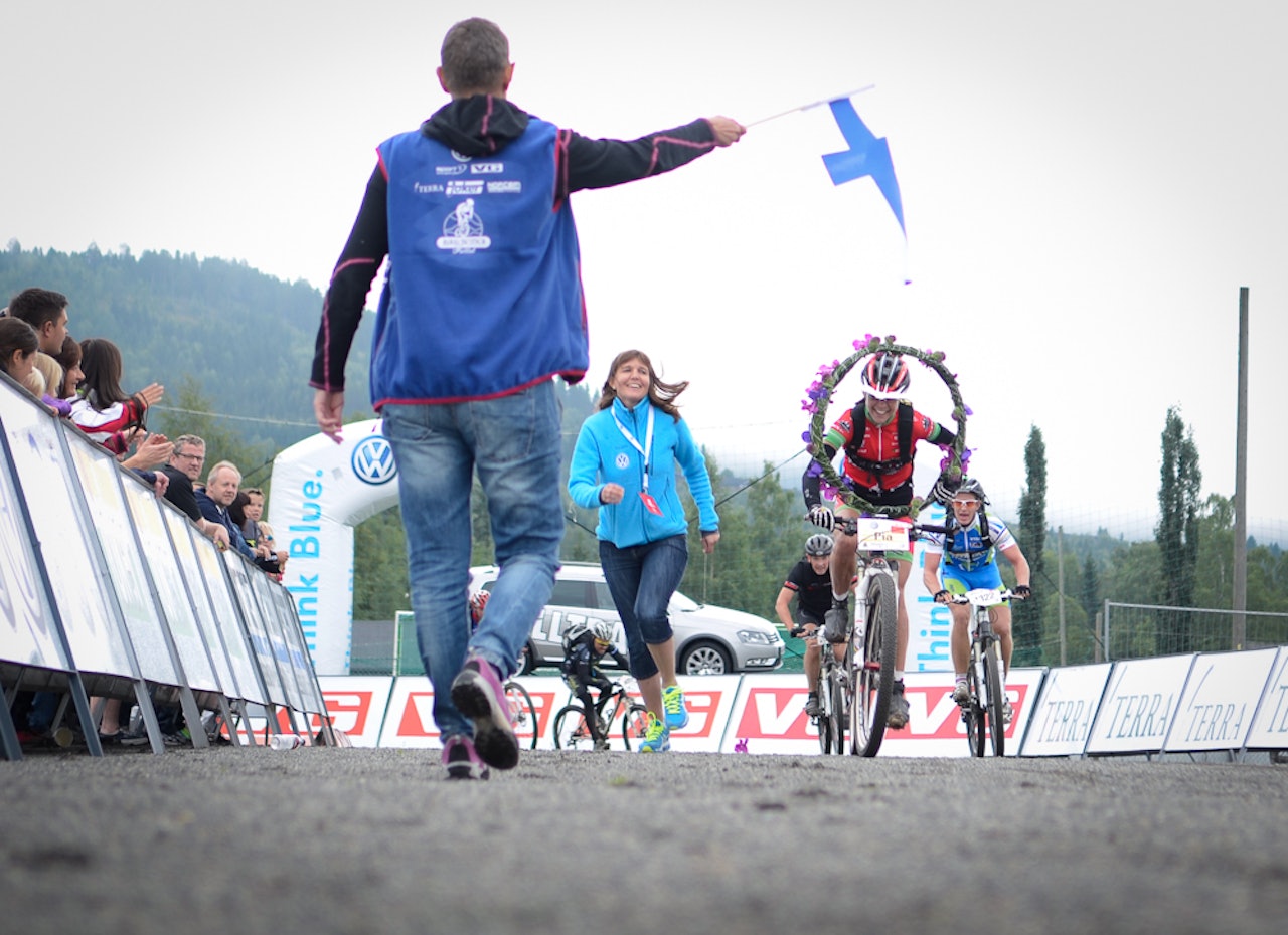 STRÅLTE: Pia Sundstedt tok ingenting for gitt, og smilte bredt da hun kom i mål. birken birkebeinerrittet