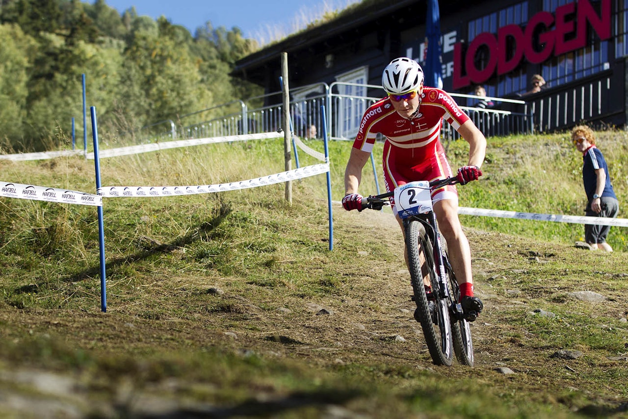 DANSK DYNAMITT: Simon Andreassen var overlegen i junior-rittet og kunne kontrollere inn til seier, til tross for en punktering på siste runden. Foto: Kristoffer H. Kippernes DANSK DYNAMITT: Simon Andreassen var overlegen i junior-rittet og kunne kontrollere inn til seier, til tross for en punktering på siste runden. Foto: Kristoffer H. Kippernes