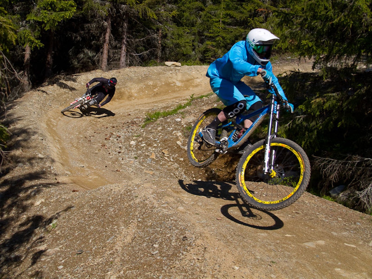 KURSERE: Espen Johnsen og Trond Hansen varmer opp før kursing av HFK. Foto: Simen Berg KURSERE: Espen Johnsen og Trond Hansen varmer opp før kursing av HFK. Foto: Simen Berg