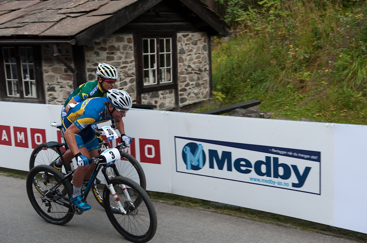 NESTEN: Emil Lindgren tok karrierebeste, men var likevel litt skuffet etter å ha tatt sølv i sprint-VM. Han var så nære gullet. NESTEN: Emil Lindgren tok karrierebeste, men var likevel litt skuffet etter å ha tatt sølv i sprint-VM. Han var så nære gullet.