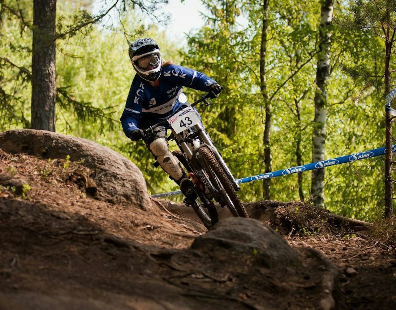 FALT STYGT:Den norske juniorjenten, Marianne Ruud, falt stygt under trening i Val dIsere og pådro seg hjernerystelse. Foto: Svenn Fjeldheim FALT STYGT:Den norske juniorjenten, Marianne Ruud, falt stygt under trening i Val dIsere og pådro seg hjernerystelse. Foto: Svenn Fjeldheim
