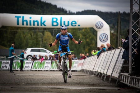 OPPGITT: Frederik Willmann vant mennenes eliteklasse i Birkebeinerrittet 2014, men slo oppgitt ut med hendene (foto: Snorre Veggan) birken birkebeinerrittet