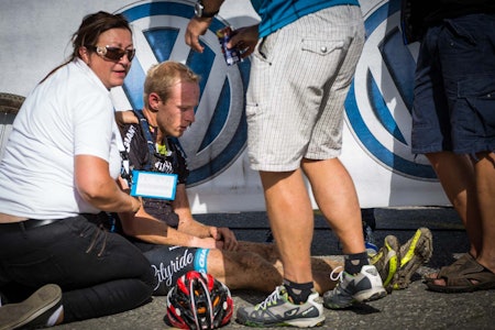 KOLLAPSET: Jon Kristian Svaland måtte ta telling etter målgang (foto: Snorre Veggan). birken birkebeinerrittet ultrabirken