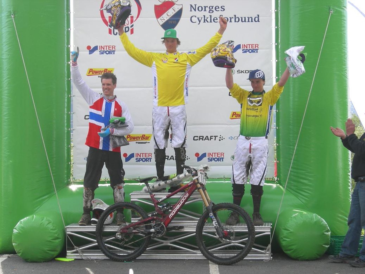 LEDERTRØYE: Norgescupen i utfor er i gang, og den gule ledertrøyen har fått ny eier. LEDERTRØYE: Norgescupen i utfor er i gang, og den gule ledertrøyen har fått ny eier.