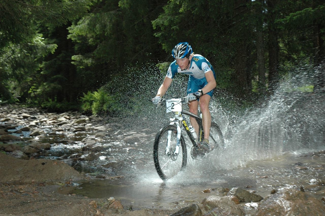 PÅ VEI MOT TOPPEN: Ola Kjøren er på god vei til å etablere seg som en av våre aller beste terrengsyklister. birken birkebeinerrittet