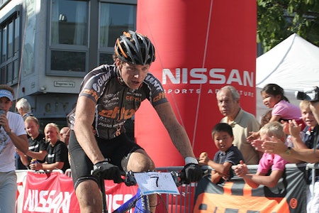 FOREDRAGSHOLDER. Anders Hovdens holder foredrag på Sport 1 Superstore på Hasle i kveld. birken birkebeinerrittet