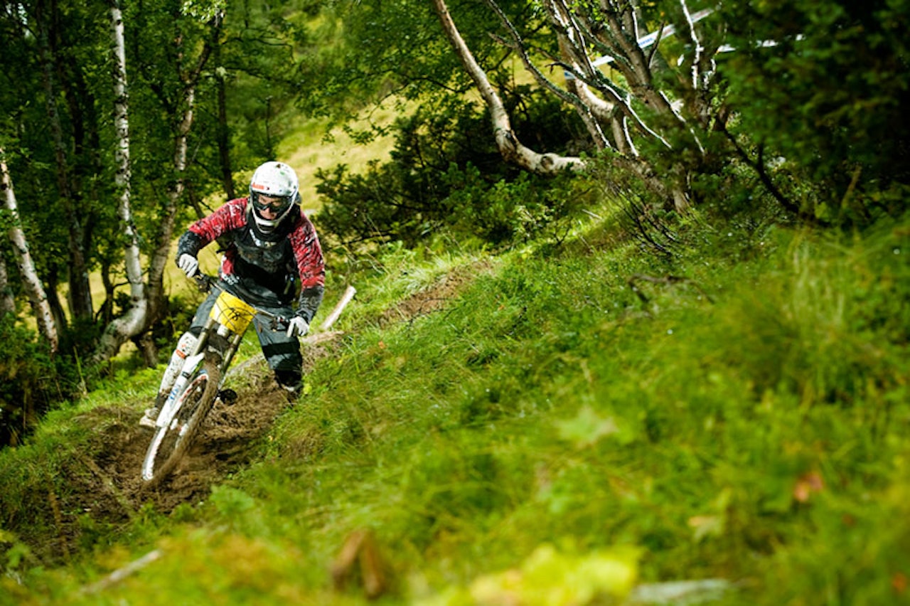 EEEENDELIG: Emil tok endelig en seier i norgescupen. Super kjøring under mindre enn supre forhold sikret seieren. EEEENDELIG: Emil tok endelig en seier i norgescupen. Super kjøring under mindre enn supre forhold sikret seieren.
