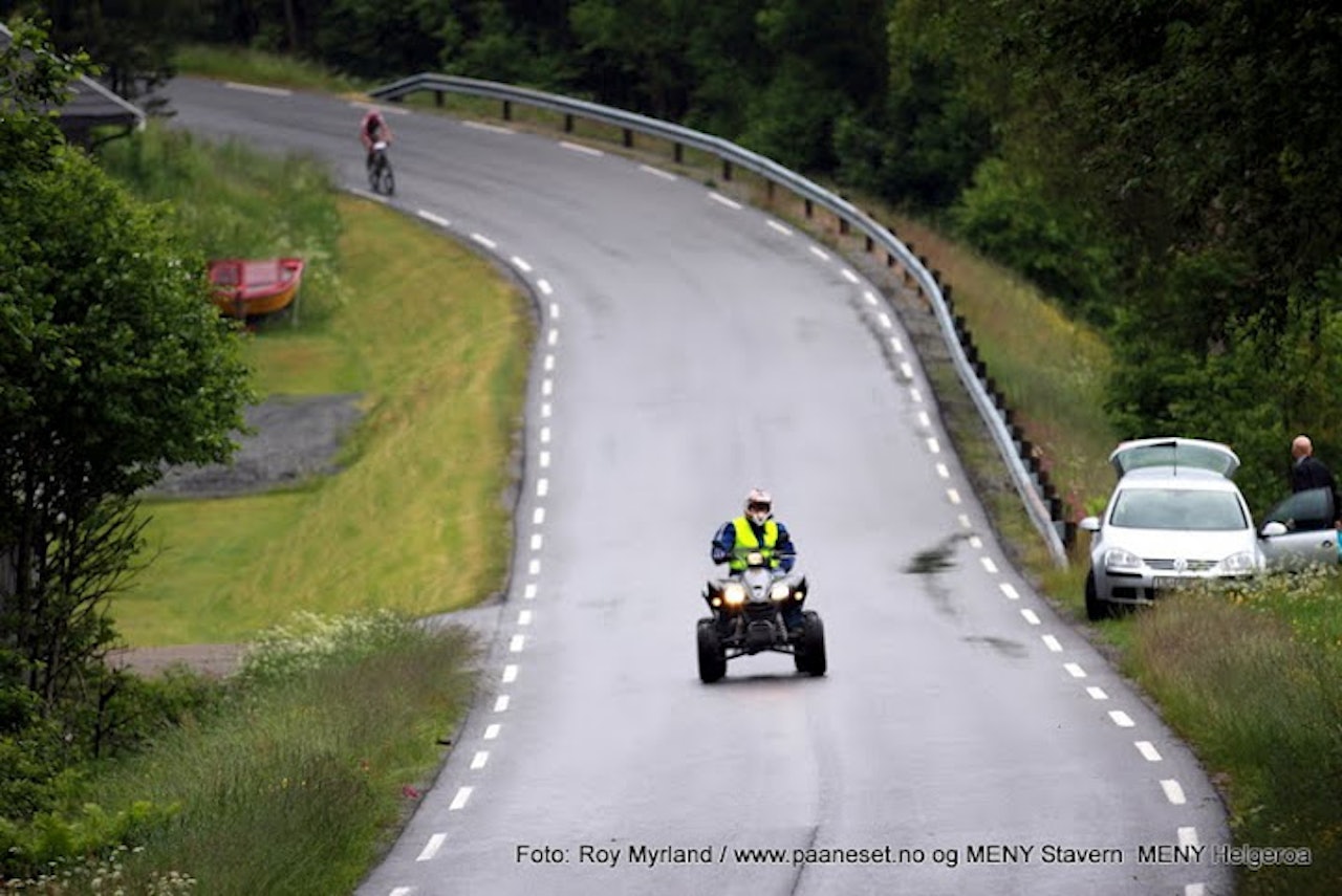 SUVEREN: Lars Ragnar Manengen stakk tidlig og så seg aldri tilbake. I mål var han tre minutter foran neste mann. Foto: Roy Myrland/paaneset.no SUVEREN: Lars Ragnar Manengen stakk tidlig og så seg aldri tilbake. I mål var han tre minutter foran neste mann. Foto: Roy Myrland/paaneset.no