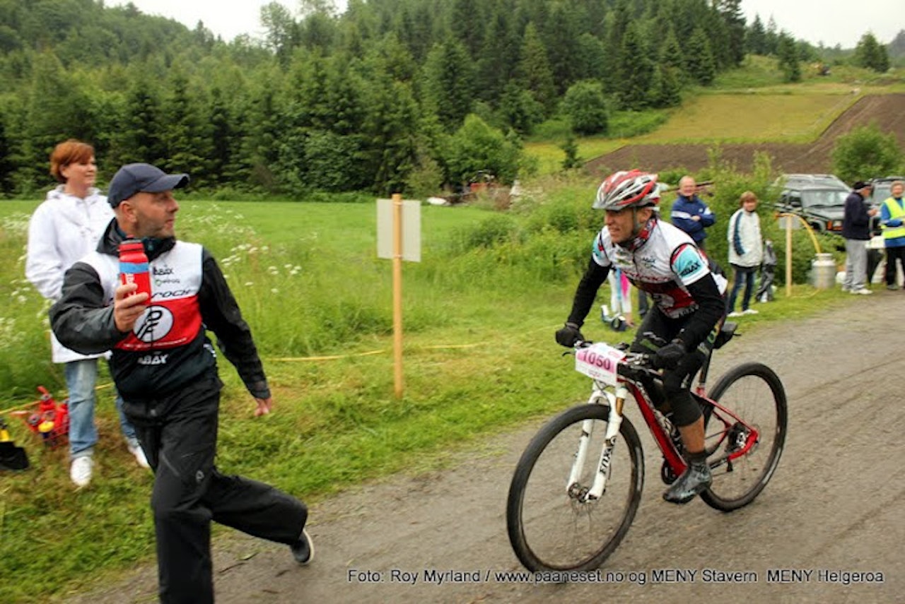 BESTE KVINNE Nina Gassler var raskest rundt Farrisvannet. Foto: Roy Myrland/paaneset.no BESTE KVINNE Nina Gassler var raskest rundt Farrisvannet. Foto: Roy Myrland/paaneset.no