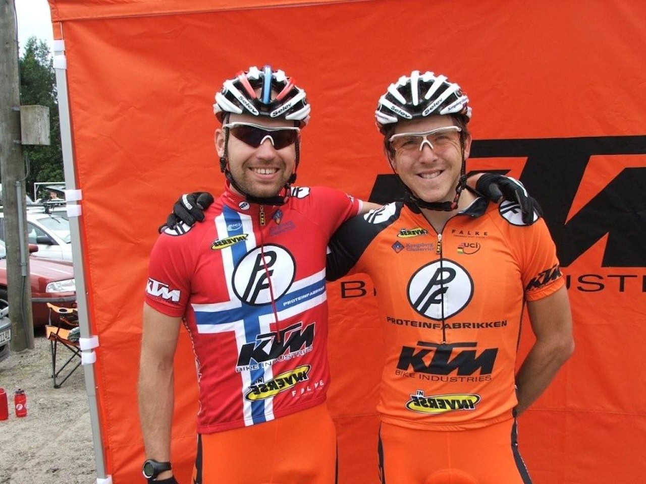 Bjørnstad og Saw. Bjørnstad og Saw.