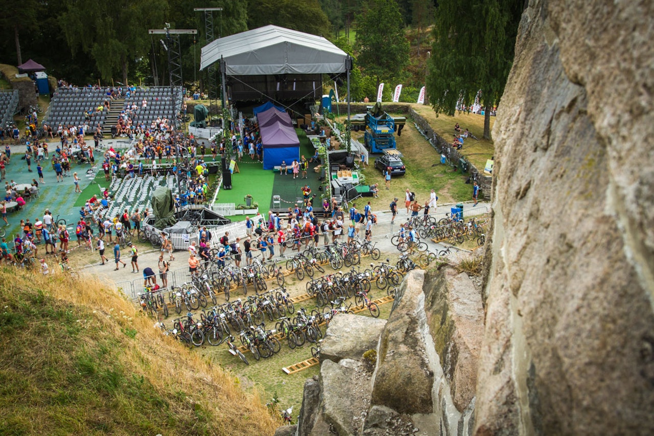 PREMIERER LIKT: Helt i tråd med reglene så premierer vi begge kjønn likt, sier daglig leder i Grenserittet, Thor Fagereng. (foto: Snorre Veggan) PREMIERER LIKT: Helt i tråd med reglene så premierer vi begge kjønn likt, sier daglig leder i Grenserittet, Thor Fagereng. (foto: Snorre Veggan)