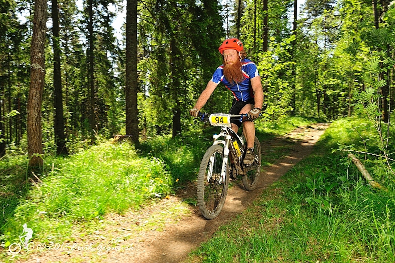 UTFORKONGEN: Aslak Mørstad lever av å lære folk terrengsykkelteknikk. I år vant han utforprisen for fjerde gang. Foto: Eirik Grønevik UTFORKONGEN: Aslak Mørstad lever av å lære folk terrengsykkelteknikk. I år vant han utforprisen for fjerde gang. Foto: Eirik Grønevik