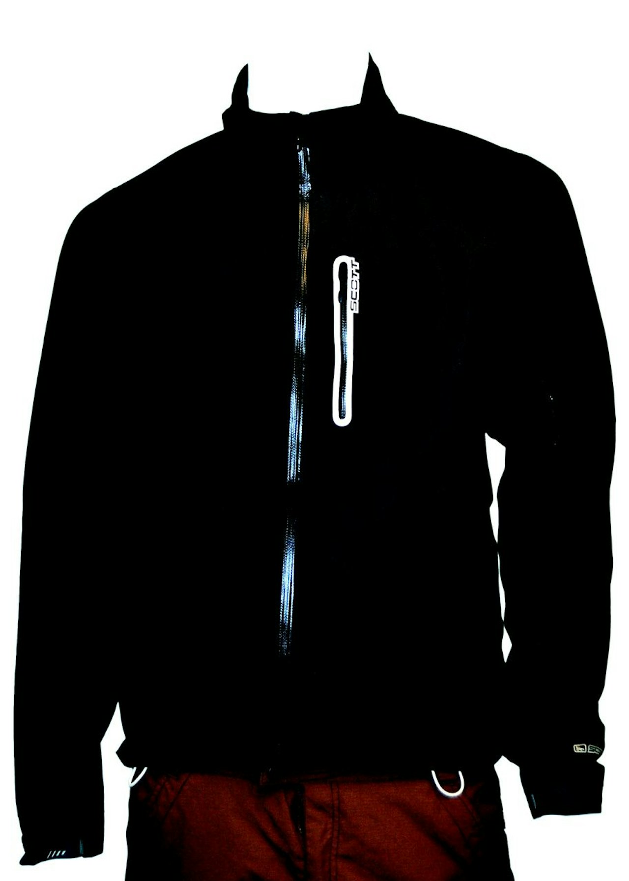 SKARPT SNITT: Scotts Paclite-jakke byr på tett passform og god beskyttelse. SKARPT SNITT: Scotts Paclite-jakke byr på tett passform og god beskyttelse.