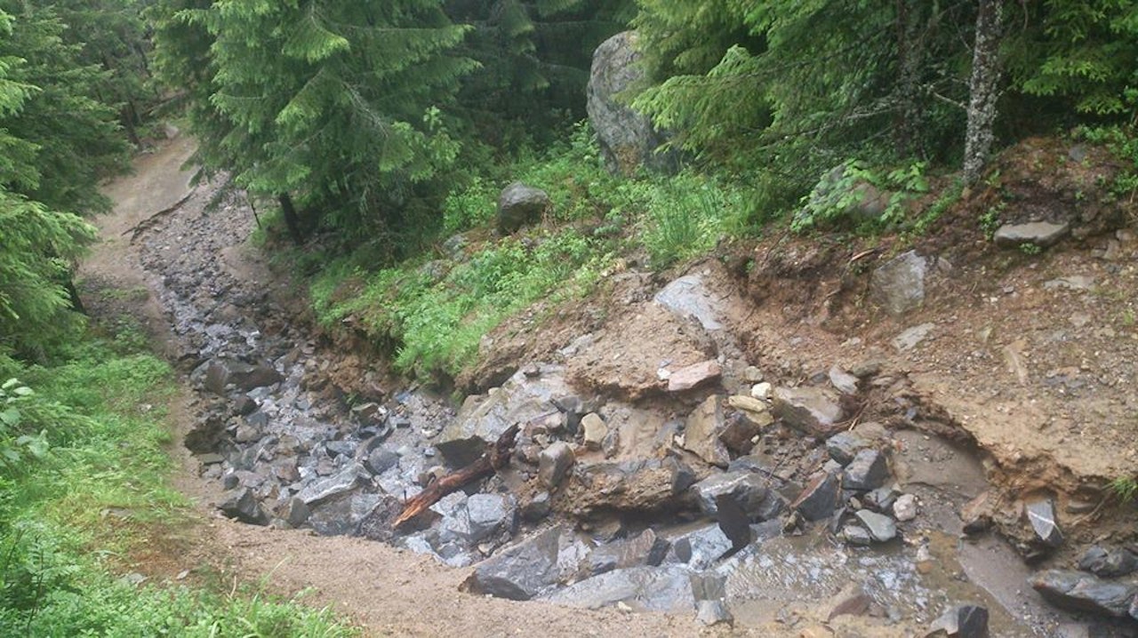FRA FLYTSTI TIL ROCK GARDEN: Mye kan repareres med godt arbeid. Heldigvis. Foto: Hafjell Bike Park Hafjell Bike Park