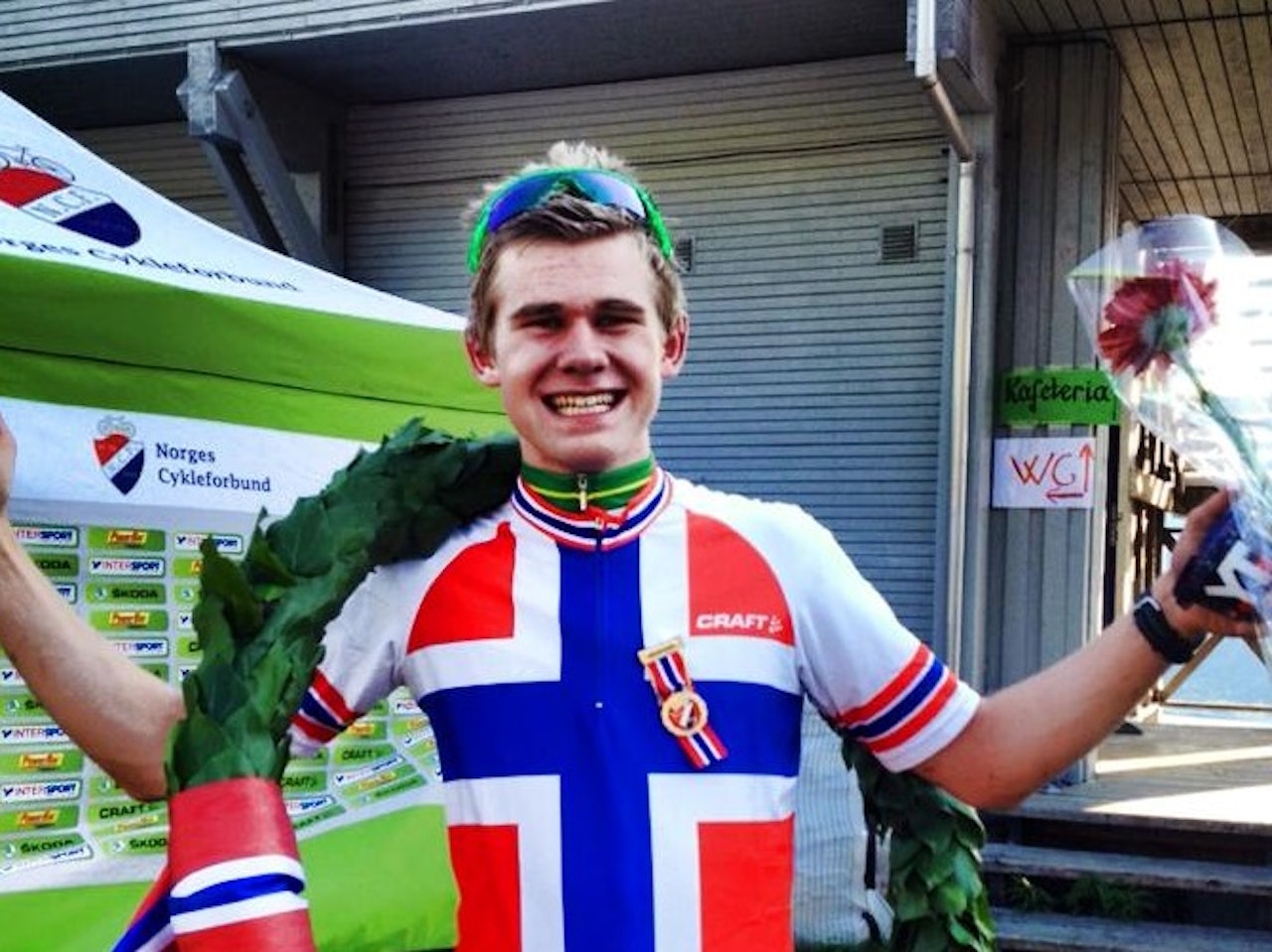 GULL-GUTT: Etter NM-gullet har Edvard Vea Iversen tatt skikkelig ferie før høstsesongen braker løs. GULL-GUTT: Etter NM-gullet har Edvard Vea Iversen tatt skikkelig ferie før høstsesongen braker løs.