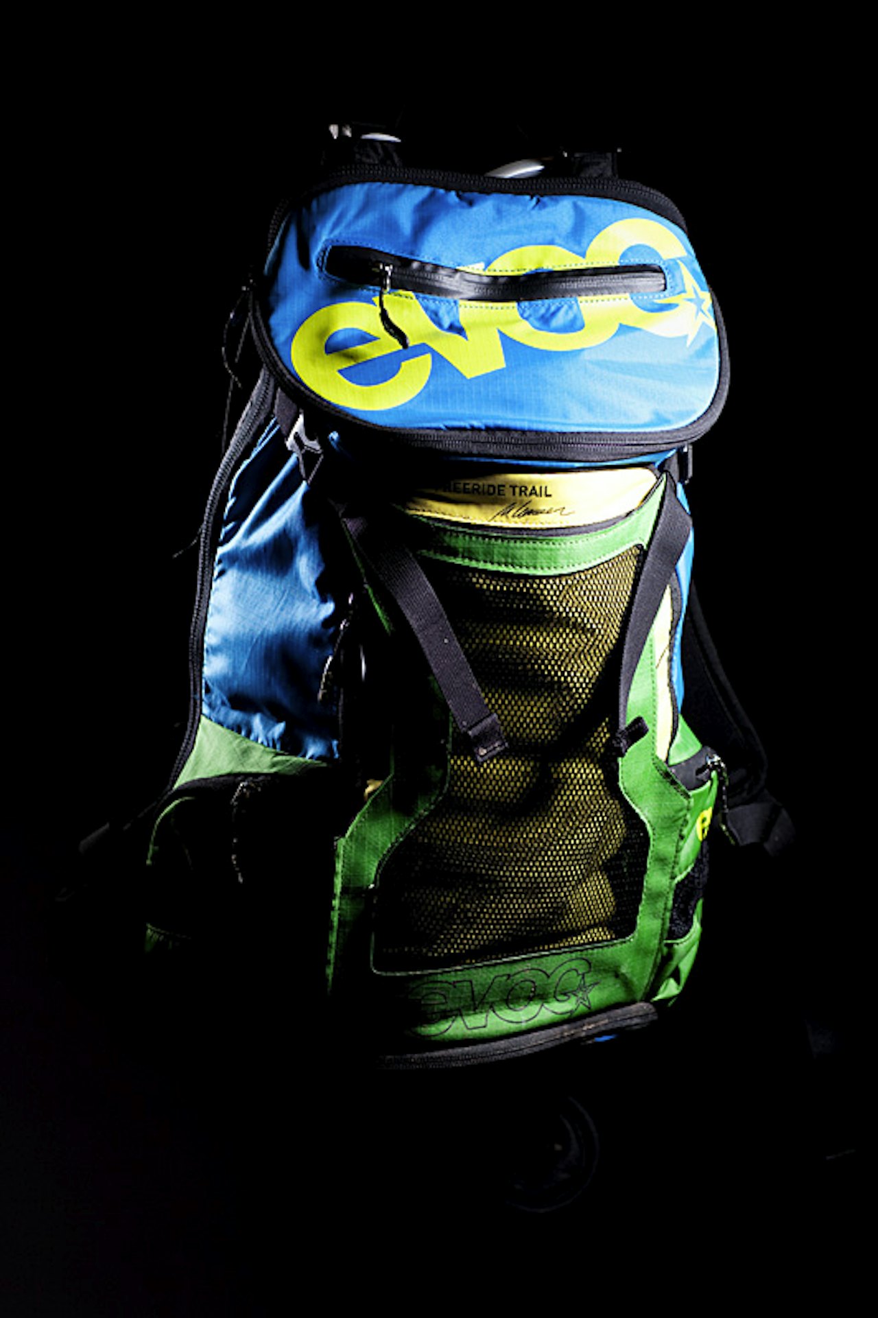 FARGERIK: Tyskerne har ikke spart på fargekruttet. Sekken skiller seg definitivt ut. FARGERIK: Tyskerne har ikke spart på fargekruttet. Sekken skiller seg definitivt ut.