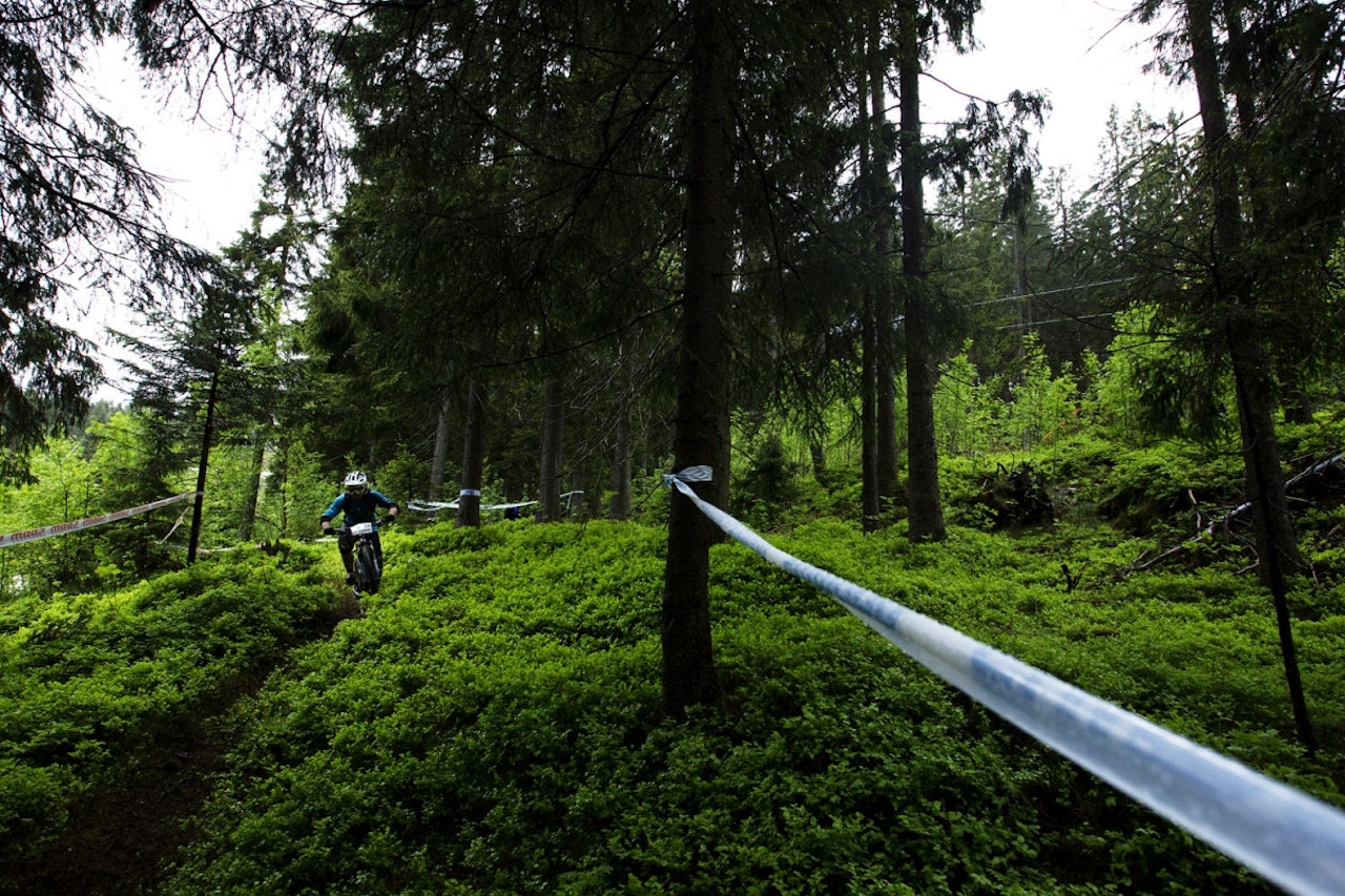 STIER: Årets versjon tar i mindre grad for seg bygde elementer. Med dertil flere naturlige stiløp. Som her under Oslo Enduro. STIER: Årets versjon tar i mindre grad for seg bygde elementer. Med dertil flere naturlige stiløp. Som her under Oslo Enduro.