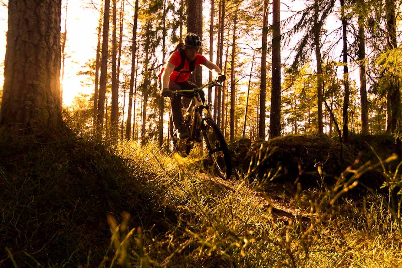 FART: Morgan Bakken holder god hastighet på flytstiene. Foto: Stian Raa FART: Morgan Bakken holder god hastighet på flytstiene. Foto: Stian Raa