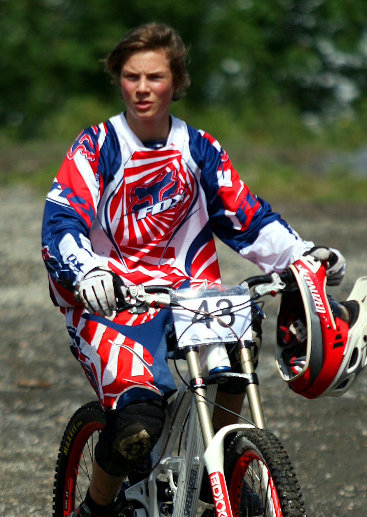 TRUSSEL: 16-åringen nærmer seg tidene til norgeseliten. Foto: Simen Berg TRUSSEL: 16-åringen nærmer seg tidene til norgeseliten. Foto: Simen Berg