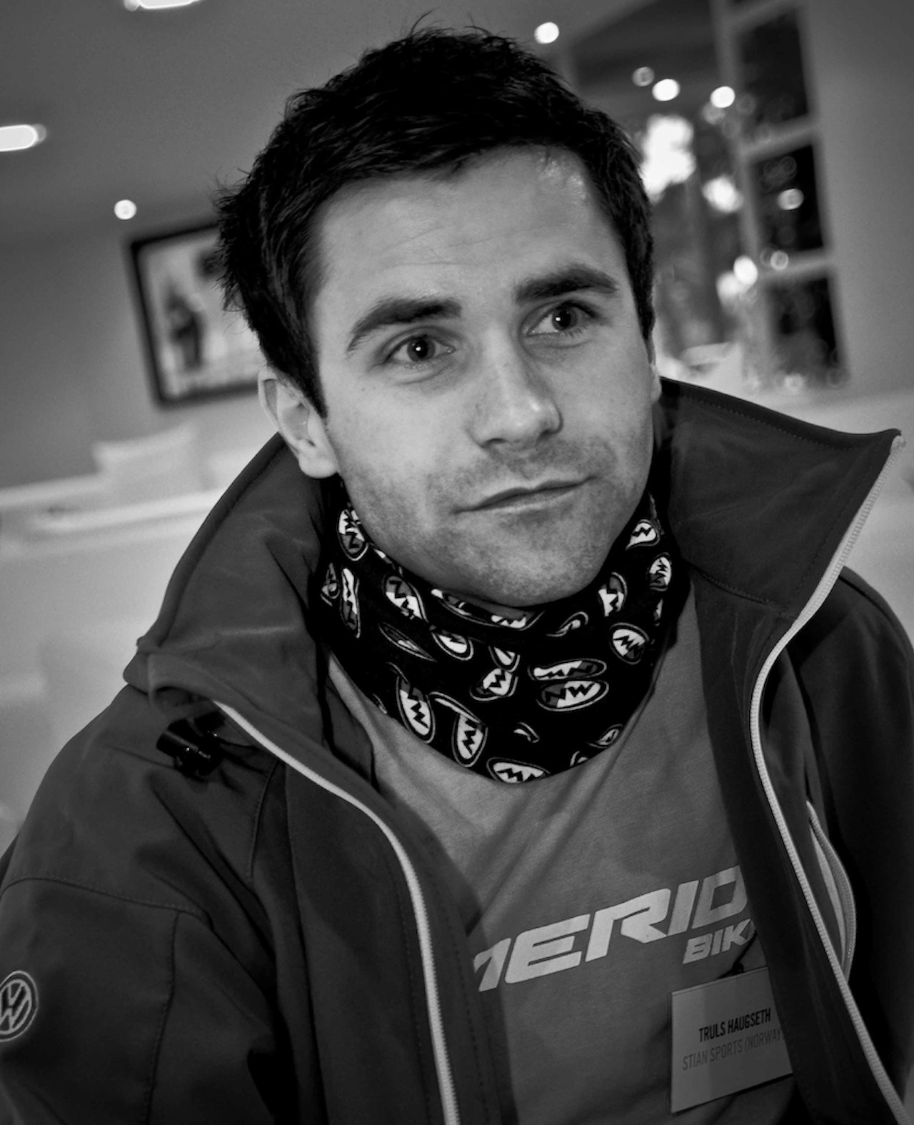 PÅ KONTOR: Truls Haugseth trives med sykler, og jobber nå inne hos Merida-importør Stians Sport. PÅ KONTOR: Truls Haugseth trives med sykler, og jobber nå inne hos Merida-importør Stians Sport.