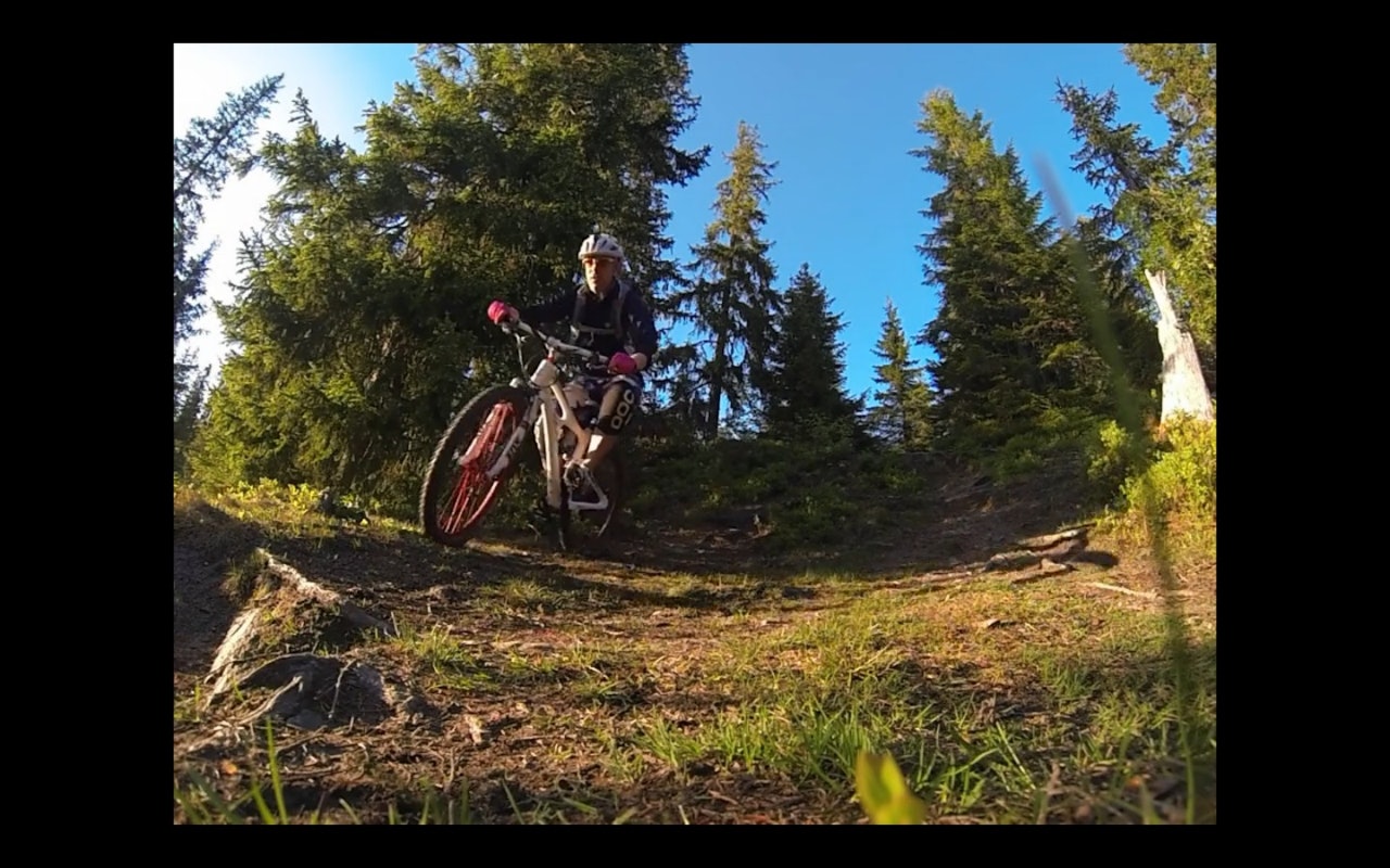 BATTERILADING: Når Erik Volent trenger en energiboost brenner han litt krutt i Bymarka. Her lar han alle oss andre nyte en oppkvikker også. BATTERILADING: Når Erik Volent trenger en energiboost brenner han litt krutt i Bymarka. Her lar han alle oss andre nyte en oppkvikker også.