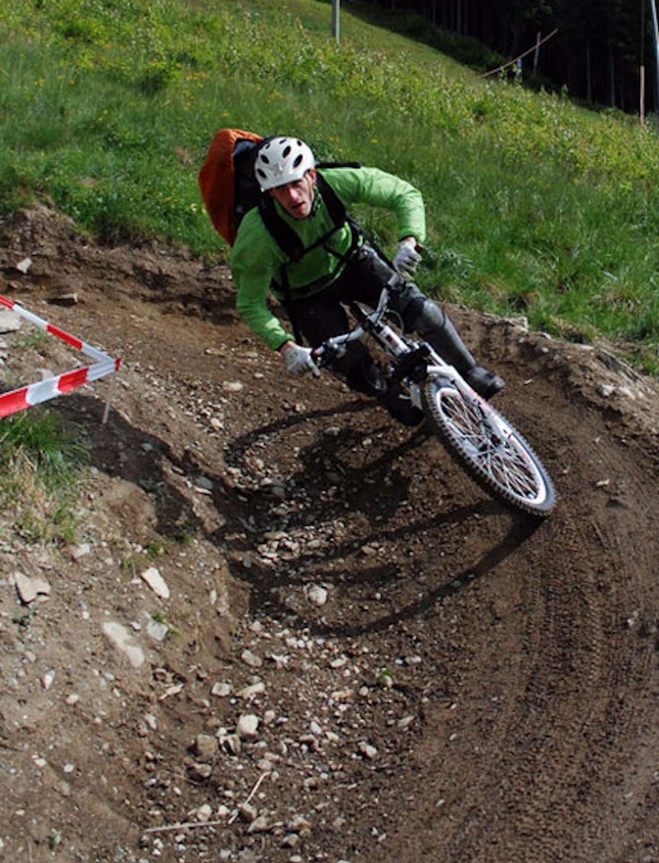 SJARMØRETAPPEN: Sykkelen til Are er best egnet for nedoverbakkene. Foto: Eirik Evjen SJARMØRETAPPEN: Sykkelen til Are er best egnet for nedoverbakkene. Foto: Eirik Evjen