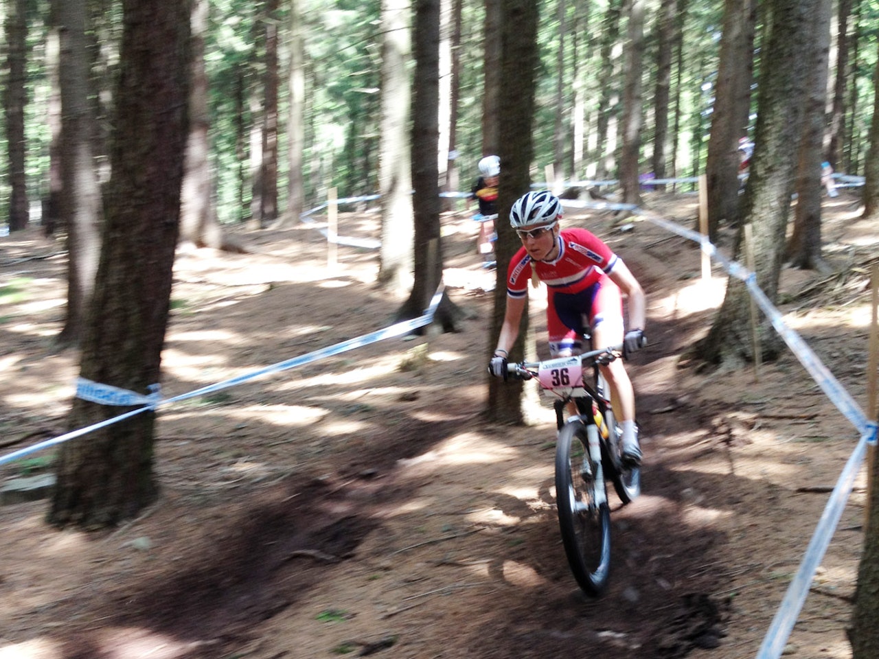 SURE PUNKTERINGER:Lene Byberg viste lenge lovende takter, men to punkteringer satte en stopper for et godt resultat SURE PUNKTERINGER:Lene Byberg viste lenge lovende takter, men to punkteringer satte en stopper for et godt resultat