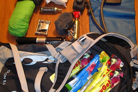 PAKK SEKKEN: Alle må ha sekk og alle må ha med seg et minimum av utstyr. sekk ultrabirken birken