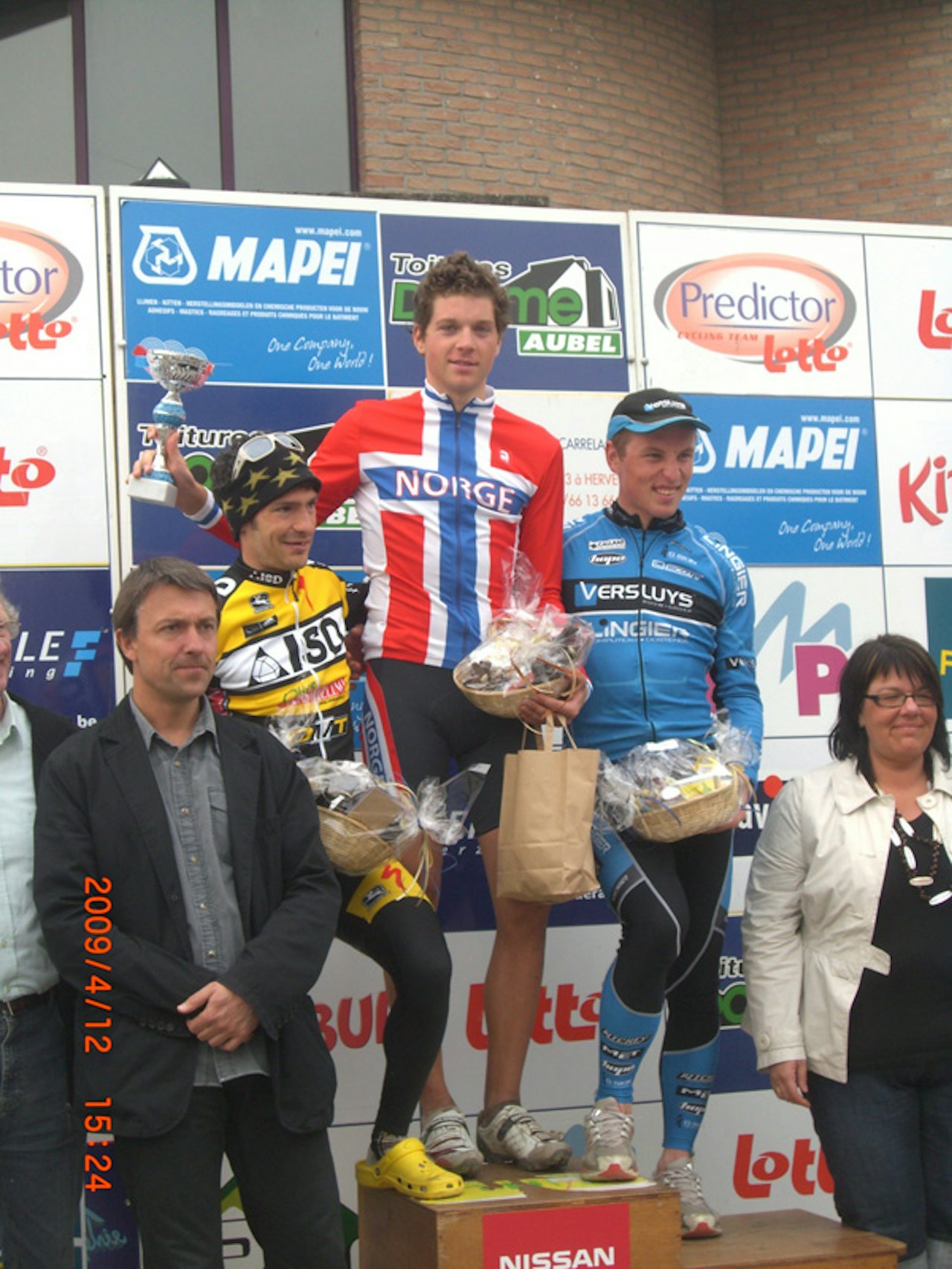 FØRSTE SEIER: Anders Hovdenes sin første seier i et internasjonalt UCI-ritt kom i helgens Benelux Cup i Verviers i Belgia. Foto: Jo Nordskar. FØRSTE SEIER: Anders Hovdenes sin første seier i et internasjonalt UCI-ritt kom i helgens Benelux Cup i Verviers i Belgia. Foto: Jo Nordskar.