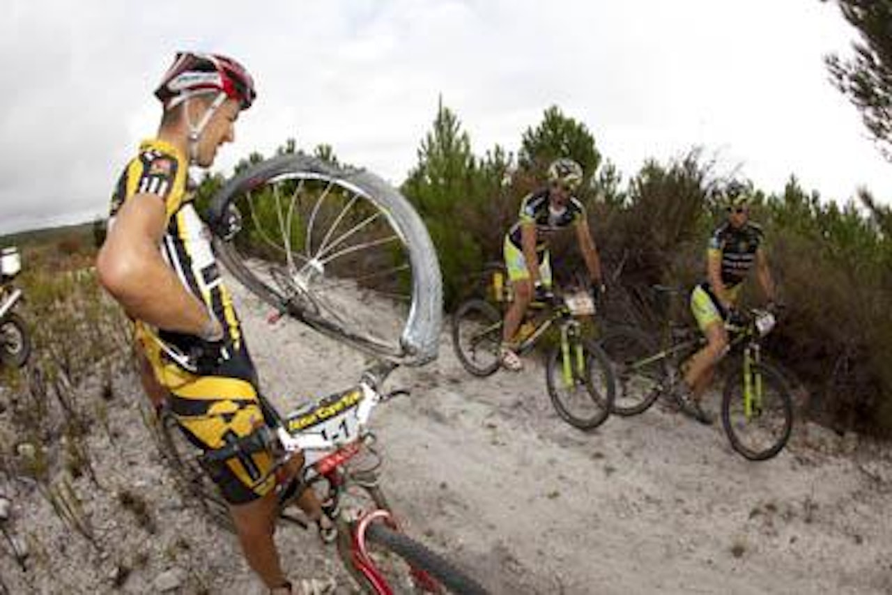 AUDA: Ikke ideell form på et sykkelhjul. Foto: cape-epic.com AUDA: Ikke ideell form på et sykkelhjul. Foto: cape-epic.com