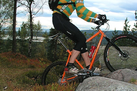 SpeedNeedle blir testet på sti. "Opp i rumpa di" som Harald og Bård ville sagt. SpeedNeedle blir testet på sti. "Opp i rumpa di" som Harald og Bård ville sagt.