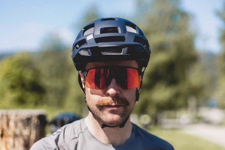 NY KLASSIKER: Oakley Sutro Lite kan fort bli din nye favorittbrille. Foto: Øyvind Aas Oakley Sutro Lite