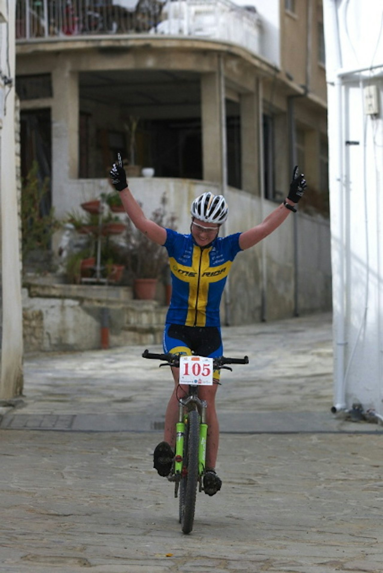 SYDENSVENSKE: Alexandra Engen tok sesongens første seier i Sunshine Cup på Kypros. Den regjerende svenske mesteren i rundbane er i form på forsesongen. SYDENSVENSKE: Alexandra Engen tok sesongens første seier i Sunshine Cup på Kypros. Den regjerende svenske mesteren i rundbane er i form på forsesongen.