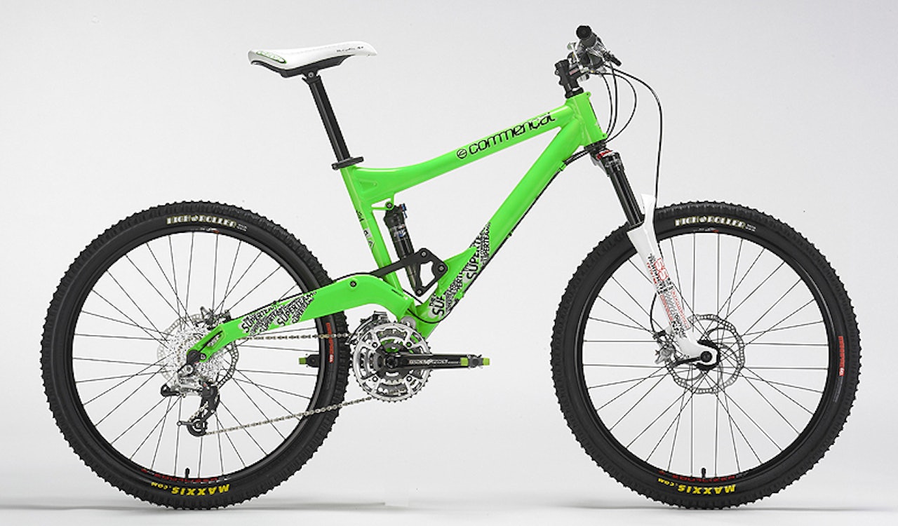 Meta 6 er Commencals nye plattform for lange utforkjøringer og heftig stisykling. Meta 6 er Commencals nye plattform for lange utforkjøringer og heftig stisykling.