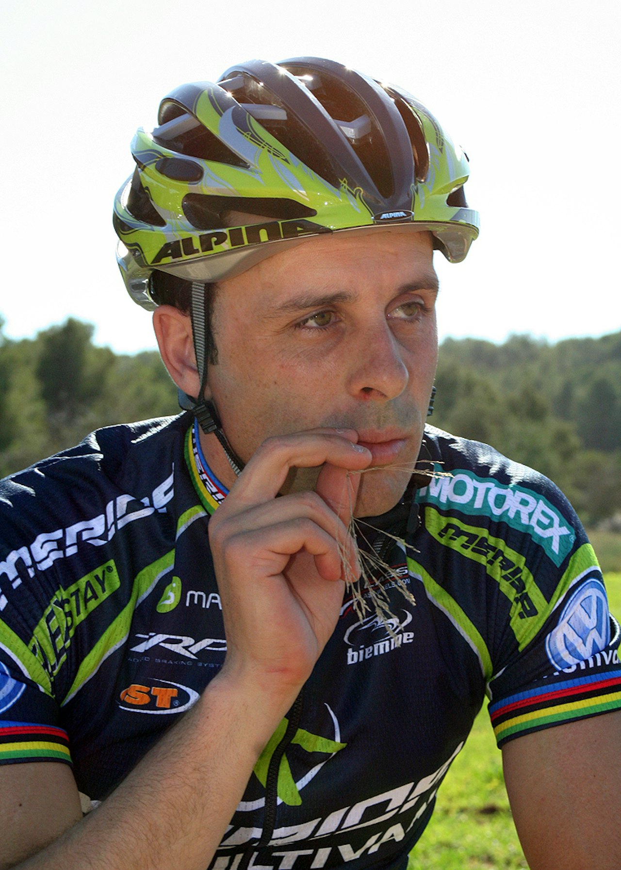 Jose Antonio "Cobra" Hermida Ramos er kjent som en skøyer. Nå leder han årets verdenscup. Jose Antonio "Cobra" Hermida Ramos er kjent som en skøyer. Nå leder han årets verdenscup.