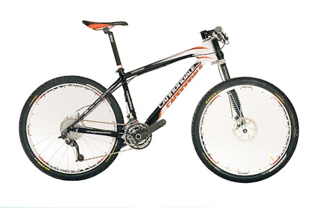 (L)ETTBEINT: Cannondales Taurine 1 er noe utenom det vanlige. Vi savnet litt lengre setepinne og litt breiere styre, men er solgt på Cannondales integreringskonsept. (L)ETTBEINT: Cannondales Taurine 1 er noe utenom det vanlige. Vi savnet litt lengre setepinne og litt breiere styre, men er solgt på Cannondales integreringskonsept.