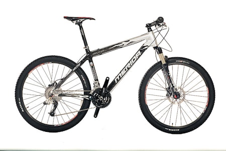 SØLV IKKE NEDERLAG:  Meridas karbonramme har vunnet mye i det siste. I denne testen var den også en av favorittene. SØLV IKKE NEDERLAG:  Meridas karbonramme har vunnet mye i det siste. I denne testen var den også en av favorittene.